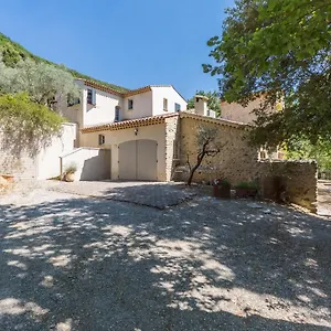 Le Charme D'un Pigeonnier Provencal Avec Piscine Hébergement de vacances